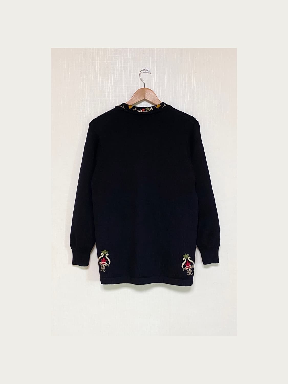 Vintage Black Floral Wool Cardigan 상품이미지2
