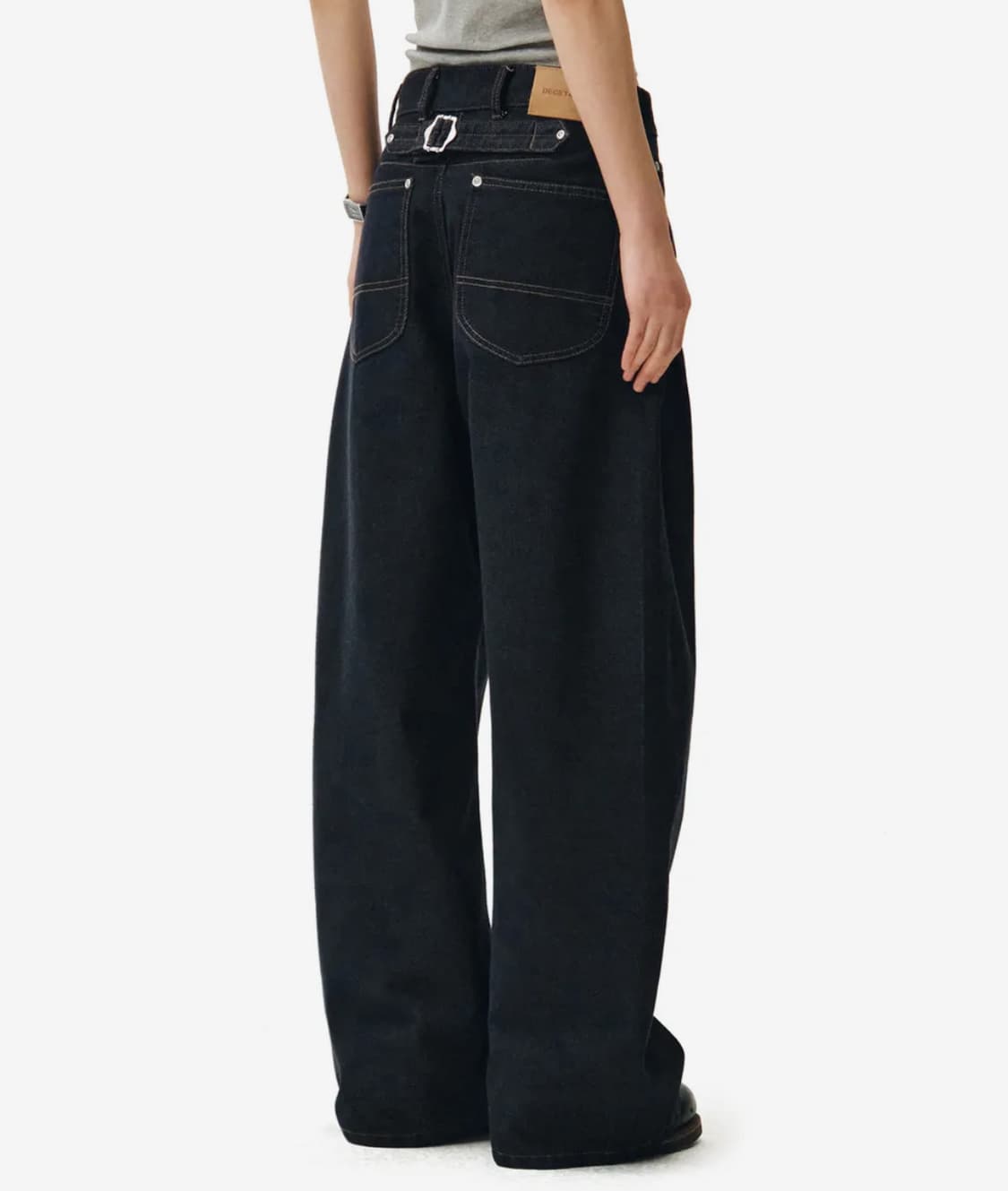 새상품) 데케트 우먼 Cinchback Barrel Wide Jeans 상품이미지3