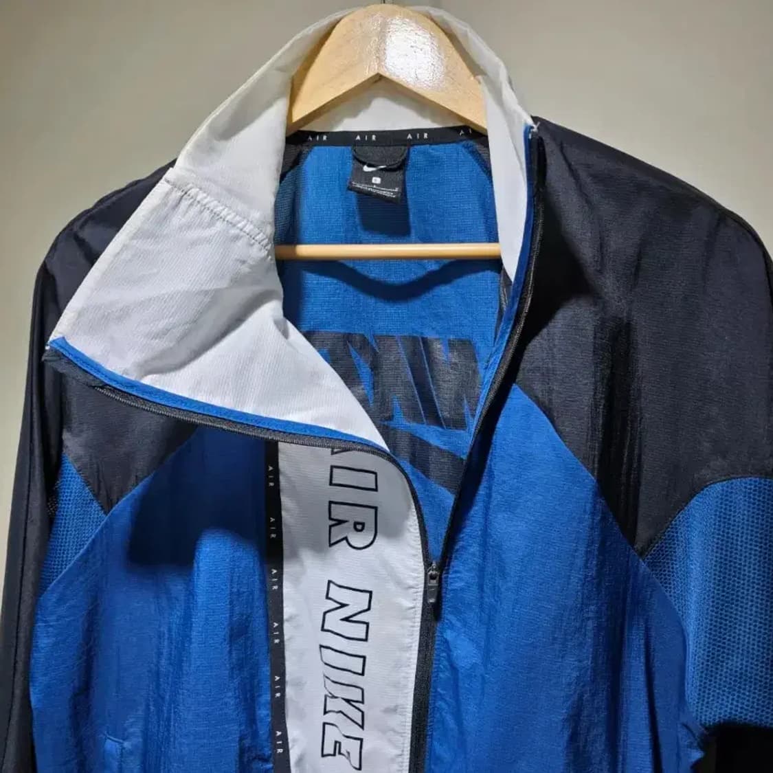 나이키 에어 우먼스 런닝 바람막이 자켓 ~66 상품이미지9