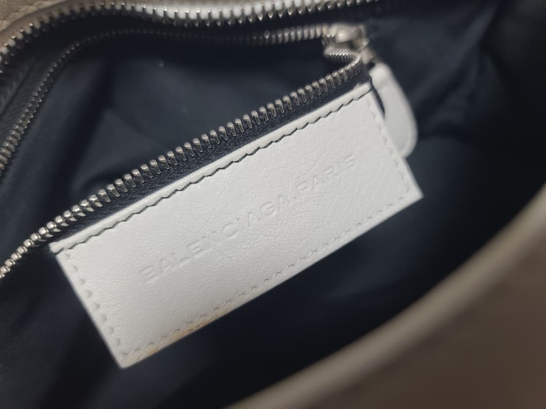 발렌시아가 모터백 시티백 미디움 숄더백 토트백 상품이미지6