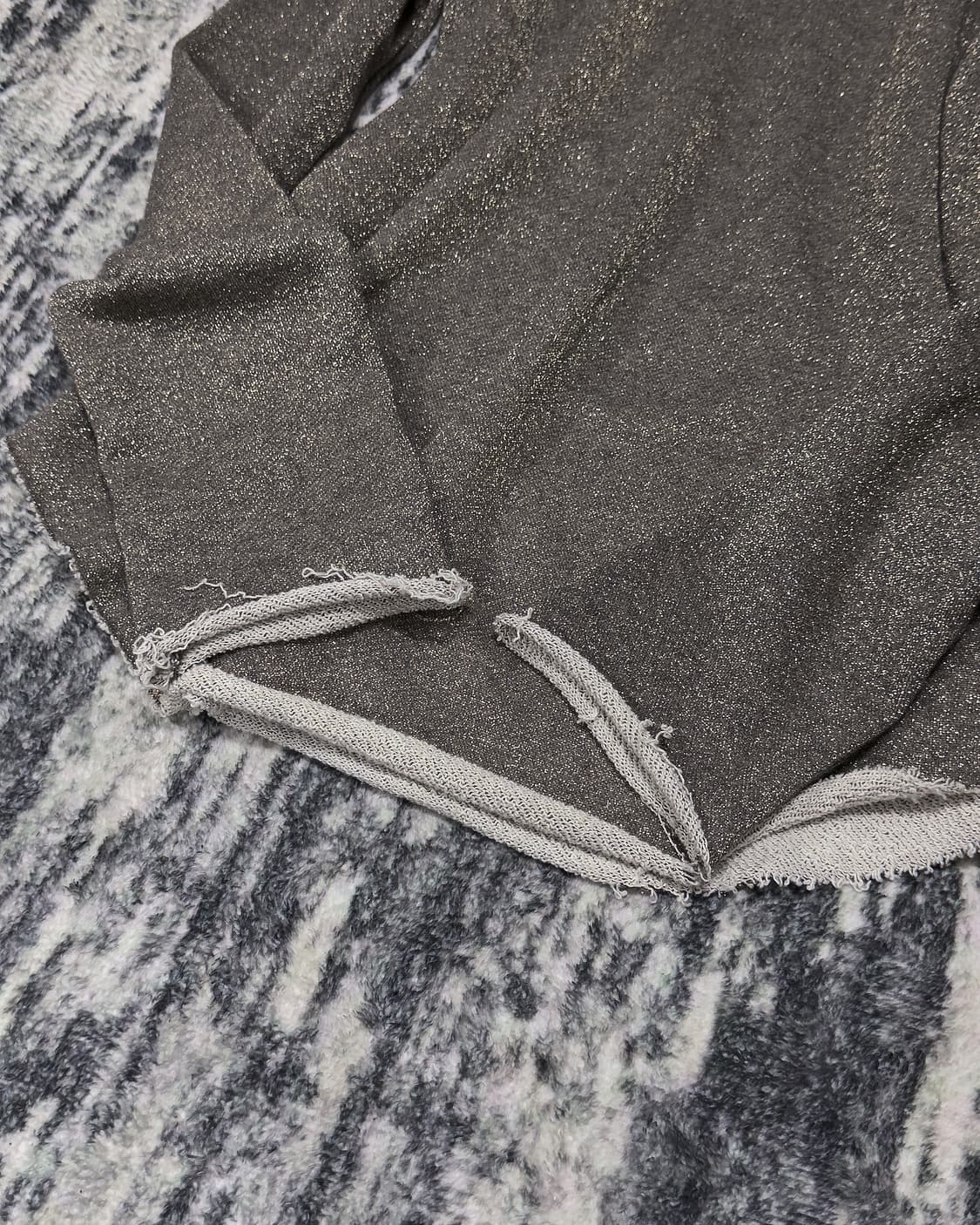 {L.G.B} Metallic Raglan Long Sleeve  상품이미지6