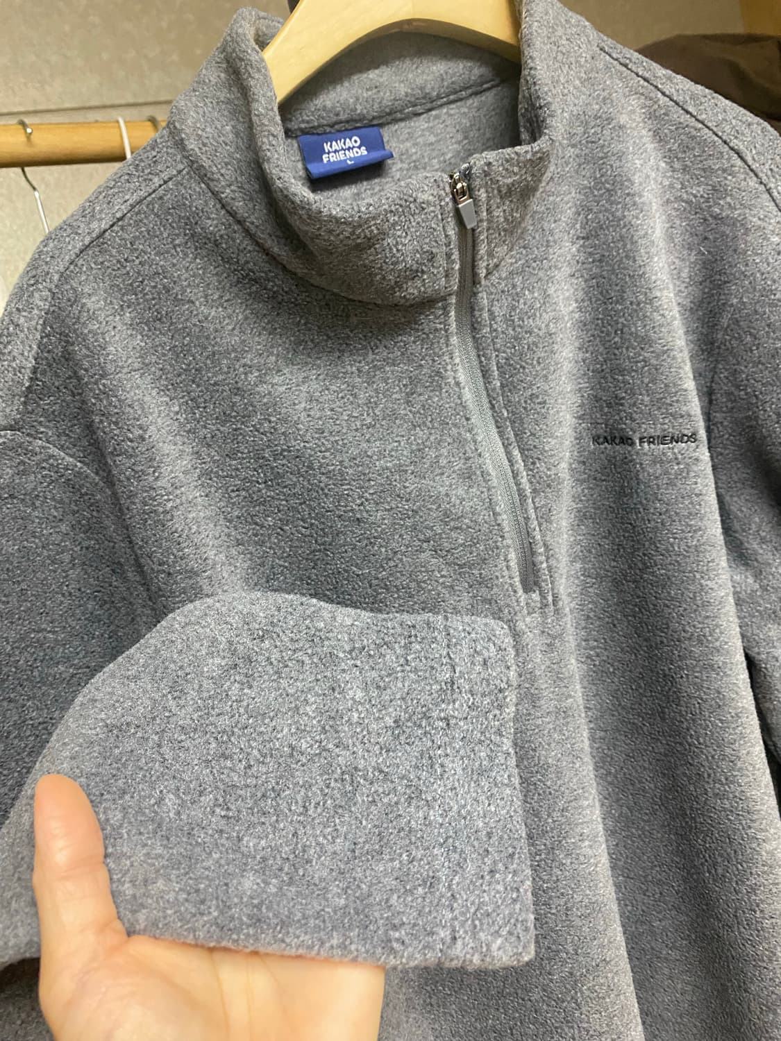 카카오프렌즈 하프집업 L 회색 상품이미지4