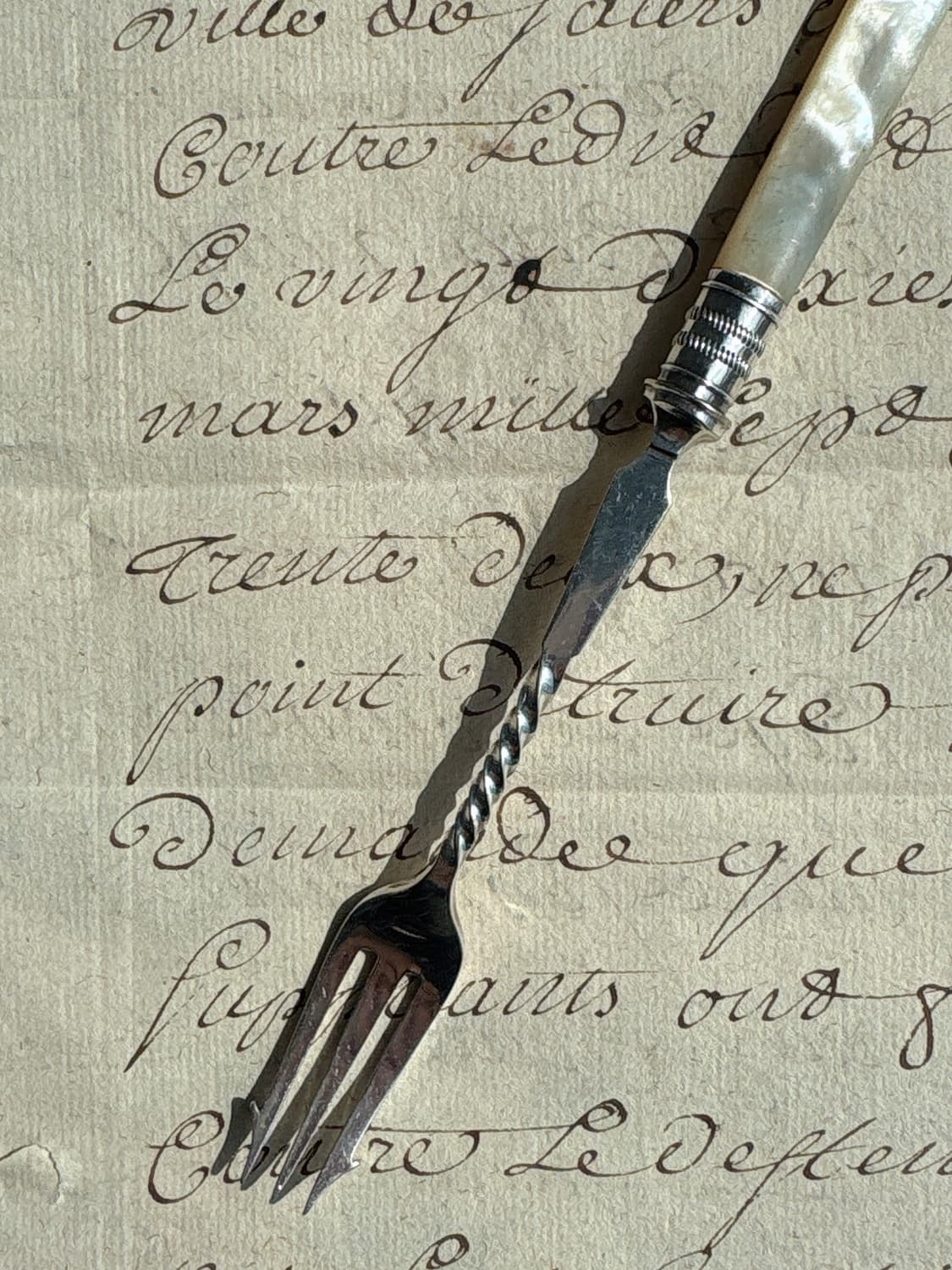 영국  앤틱 실버플레이트 마더오브펄 핸들 올리브 포크 상품이미지2