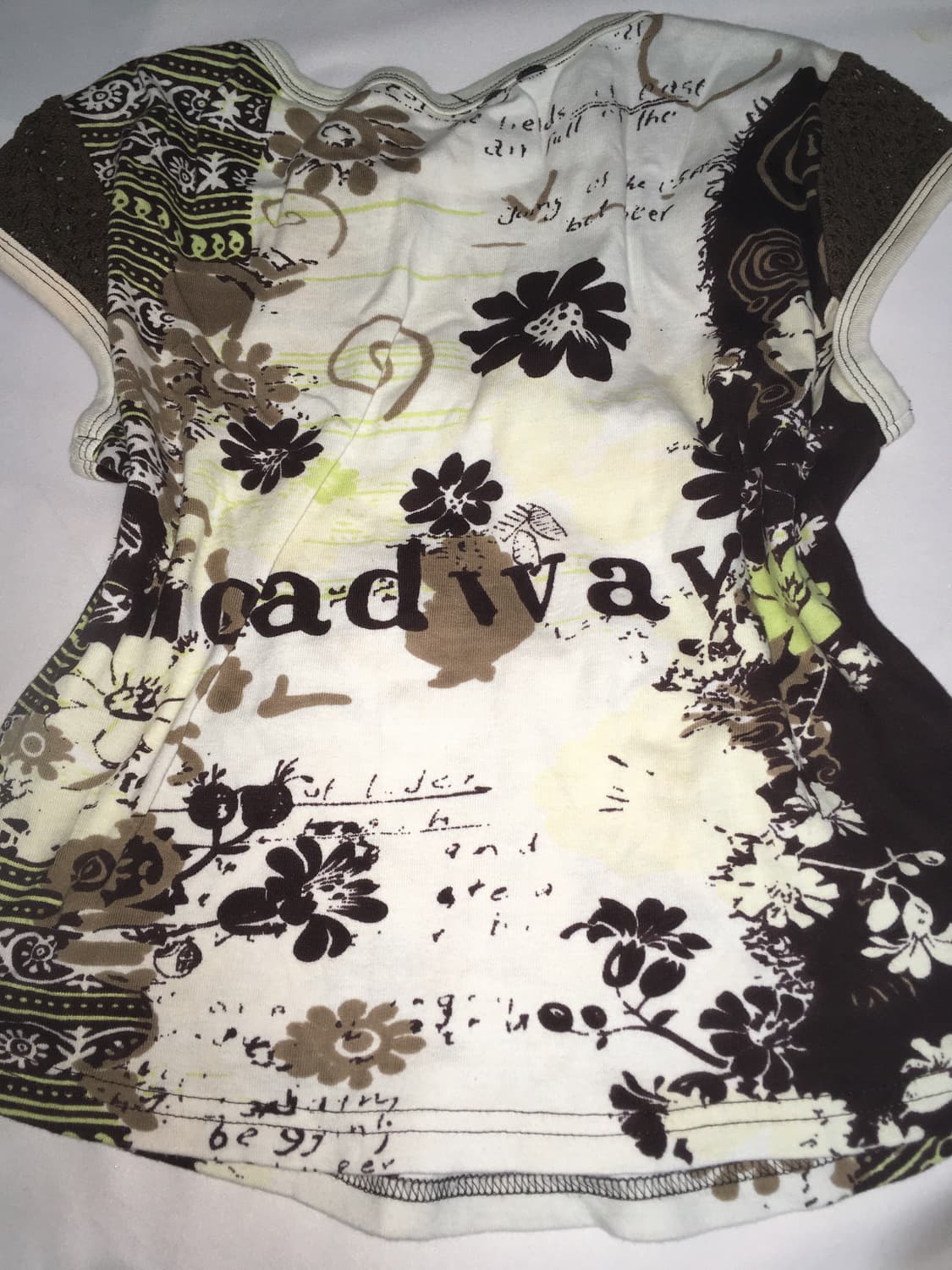 반팔티 상품이미지7