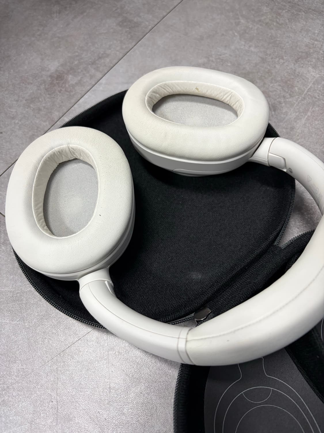 🎧SONY ULT WEAR 상품이미지4