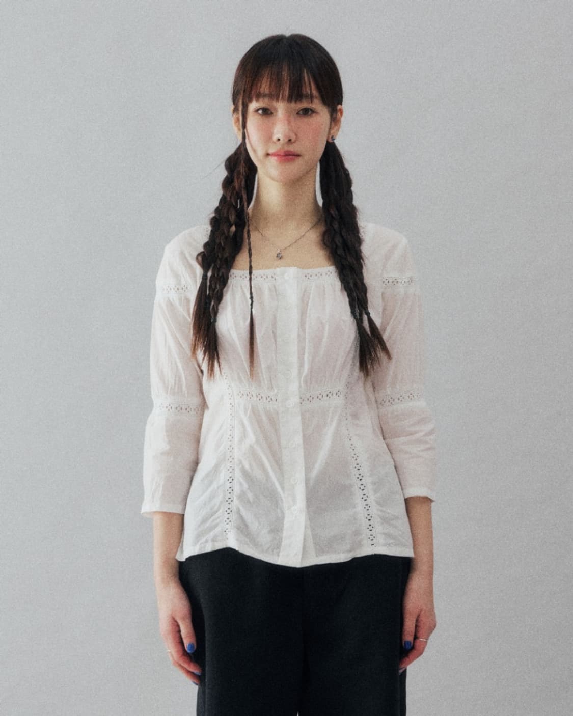 쉬이즈큐트 로맨틱블라우스 화이트 새상품 상품이미지1