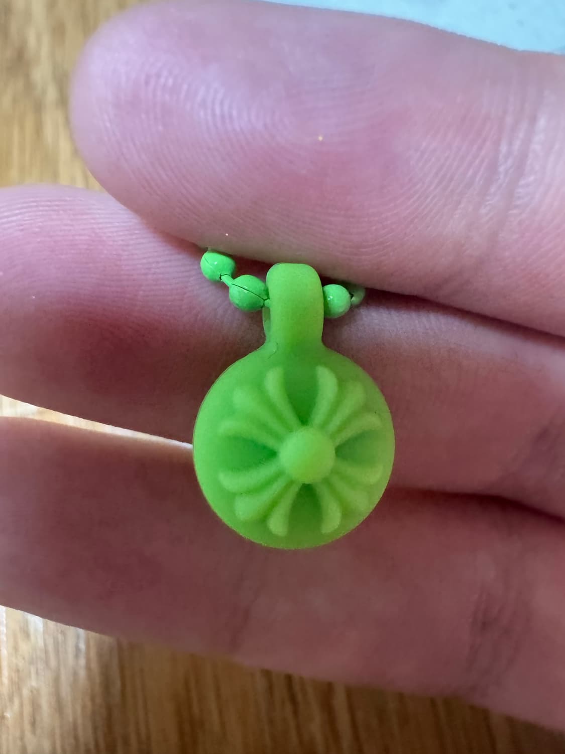 크롬하츠 실리크롬 크로스볼 펜던트 그린 2026 상품이미지2