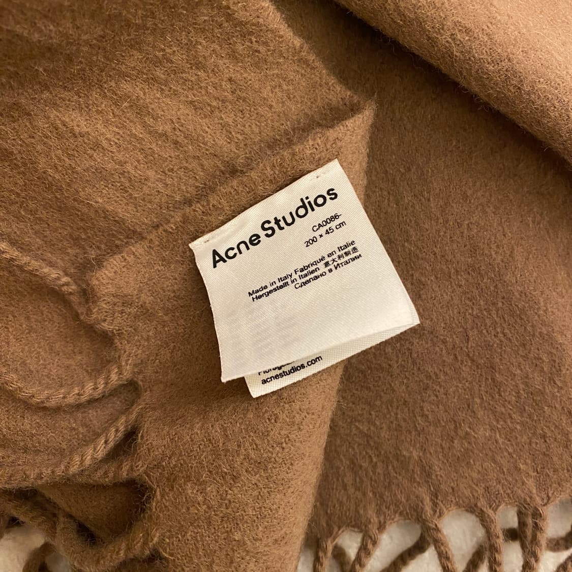 아크네스튜디오 모카브라운 머플러 상품이미지3