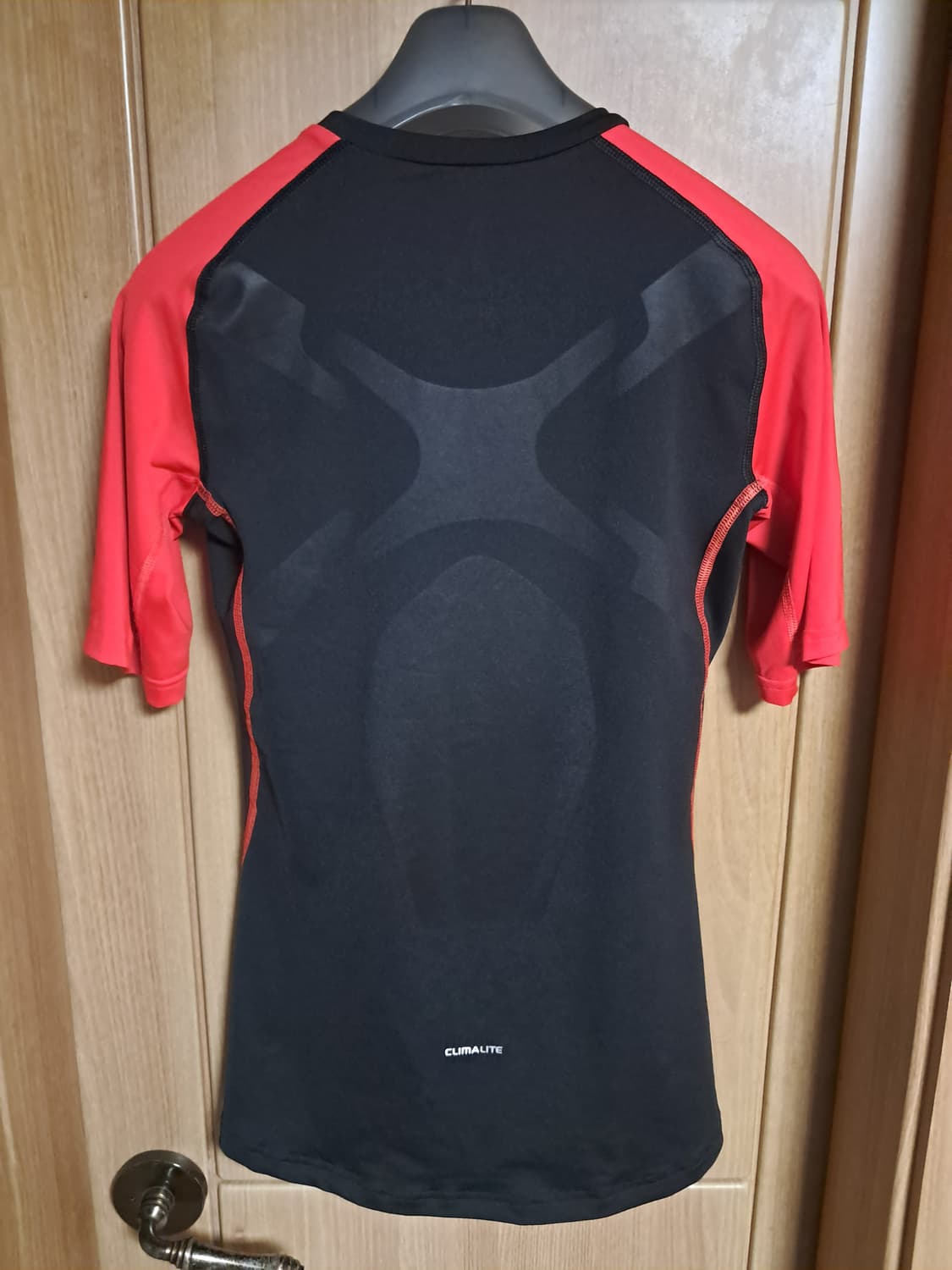 아디다스 테크핏 반팔티 여성95  상품이미지3