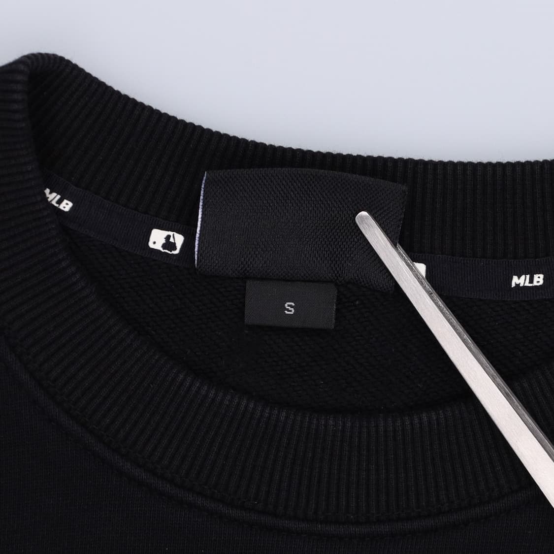 [S] MLB 엠엘비 뉴욕양키즈 스몰로고 크루넥 맨투맨 블랙 3888 상품이미지5