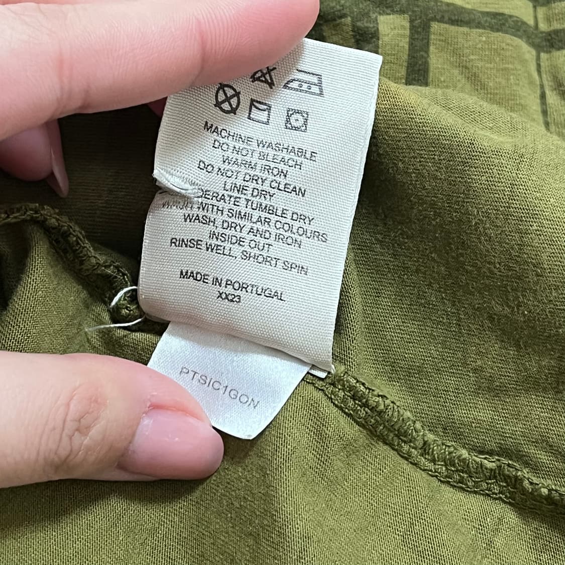 [정품] 버버리 올리브체크 라운드 긴팔티 [ M ] 상품이미지8