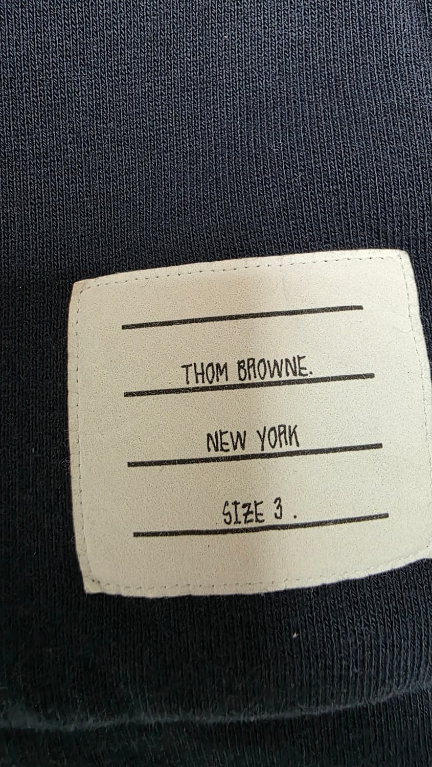 [새상품급 3]톰브라운 백삼선 금장 후드집업 상품이미지8