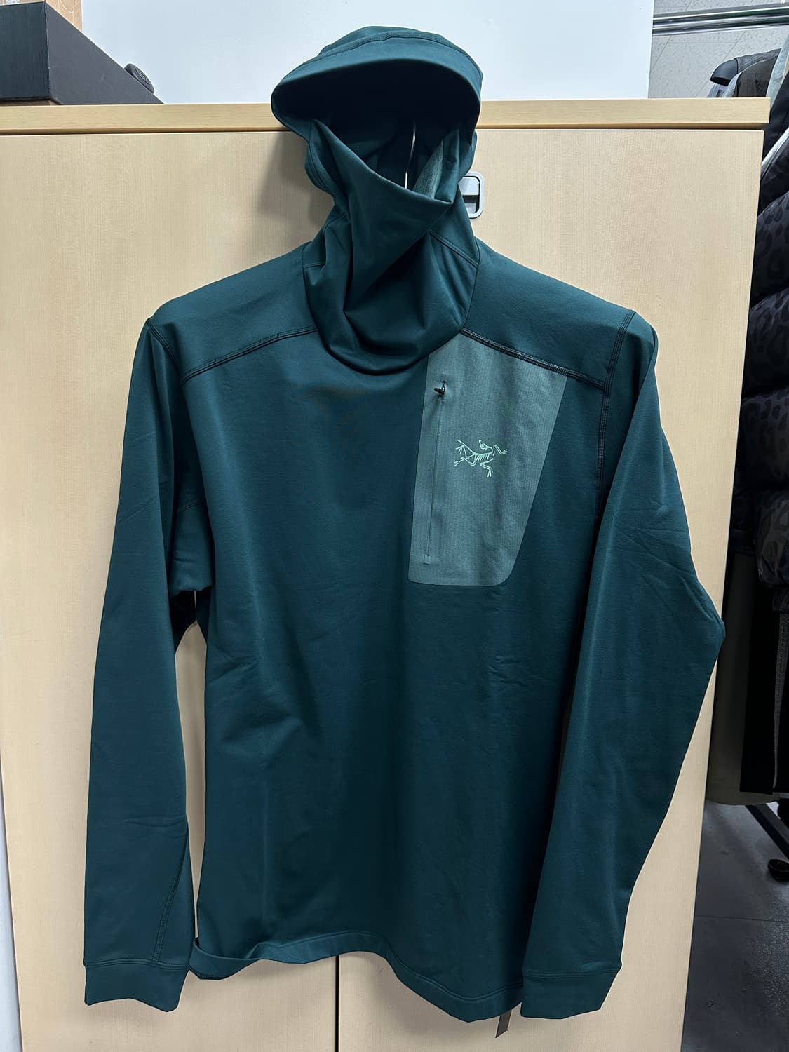 아크테릭스(Arc‘teryx) 베이스레이어 후드티셔츠 상품이미지1