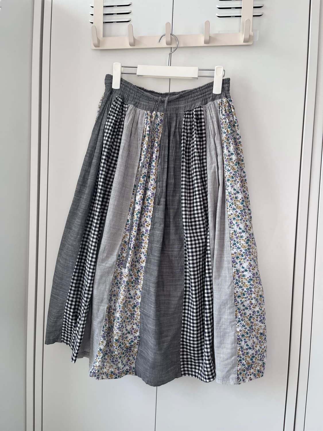 Shuca 슈카 잔꽃 체크 패치 롱스커트 상품이미지7