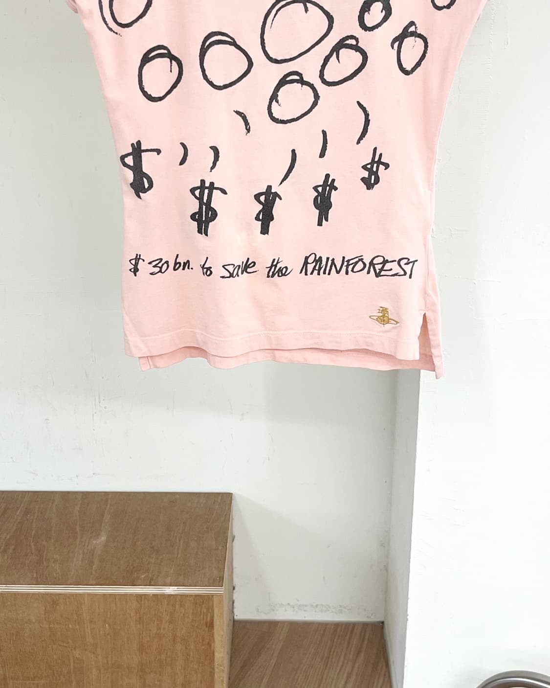 비비안 웨스트우드 라이트핑크 그래픽 텍스트 반팔 티셔츠 상품이미지5