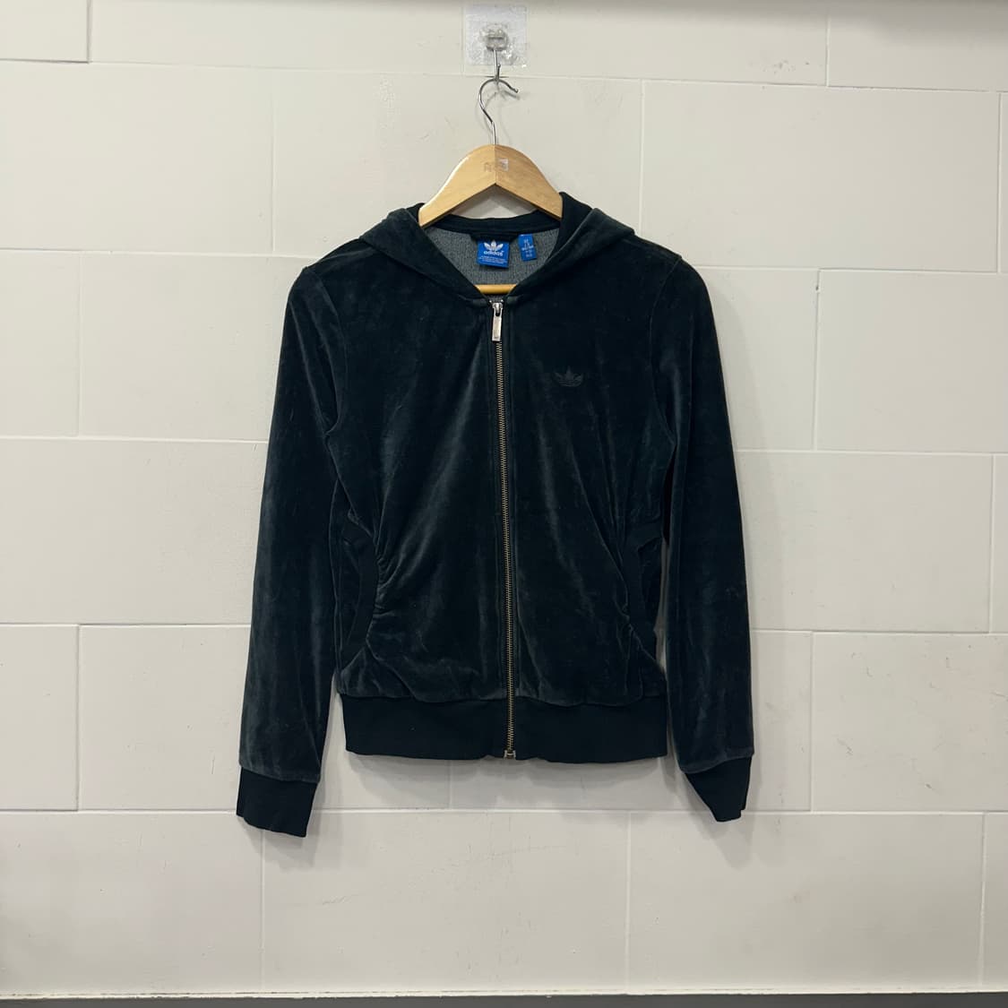 아디다스 벨벳 후드져지 상품이미지1