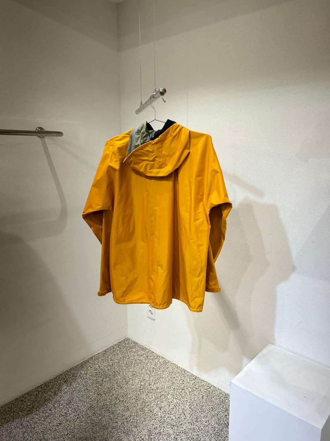 몽벨 바람막이 자켓 상품이미지2