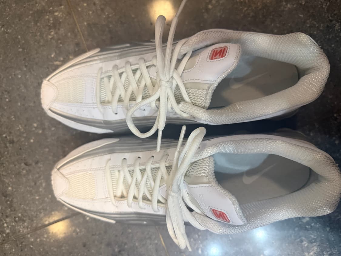 (상태 좋음 285 ) 나이키 샥스 R4 화이트 브라이트 크림슨 상품이미지4