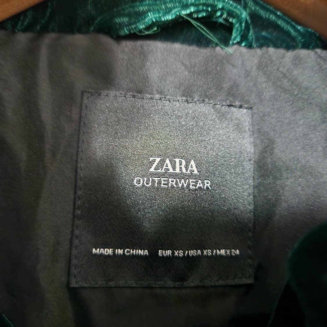 H412 [XS] 자라 다크그린 푸퍼 패딩 상품이미지2