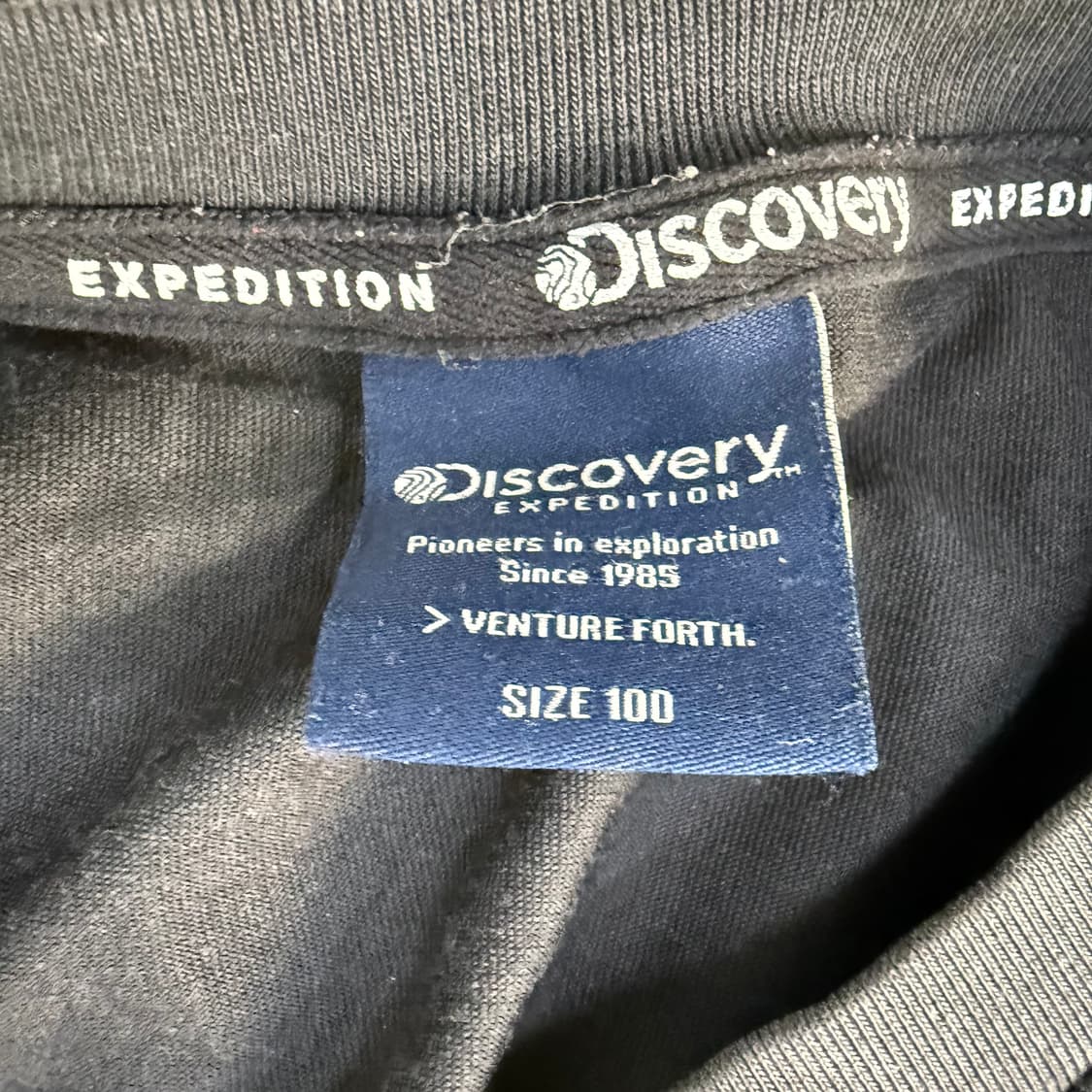 100 디스커버리 빅로고 반팔티 0204T2 상품이미지3