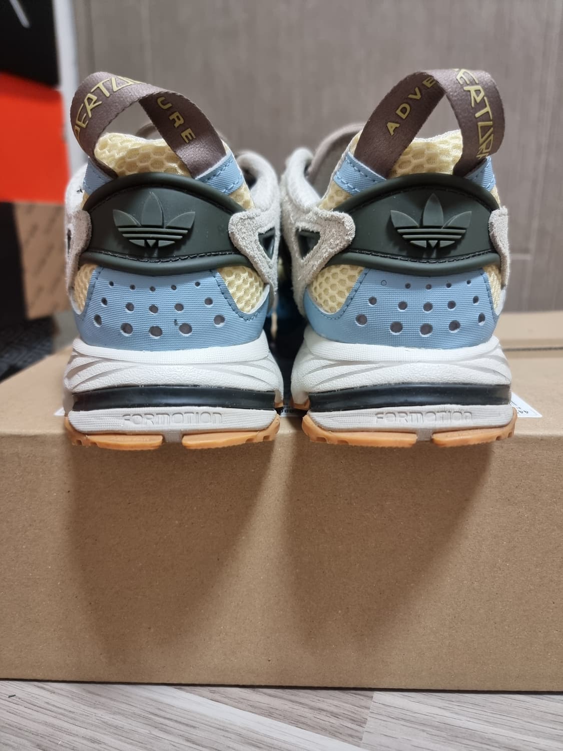 아디다스 트레킹화 스트릿 하이퍼터프 230 사이즈 상품이미지4