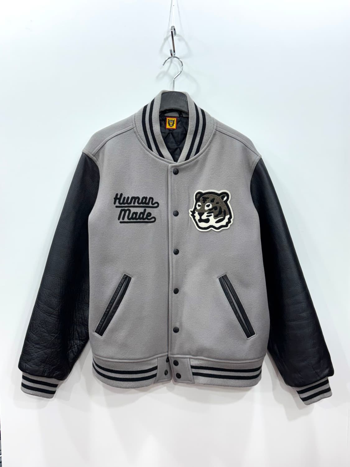 휴먼메이드 호랑이 바시티 그레이 XL 상품이미지5