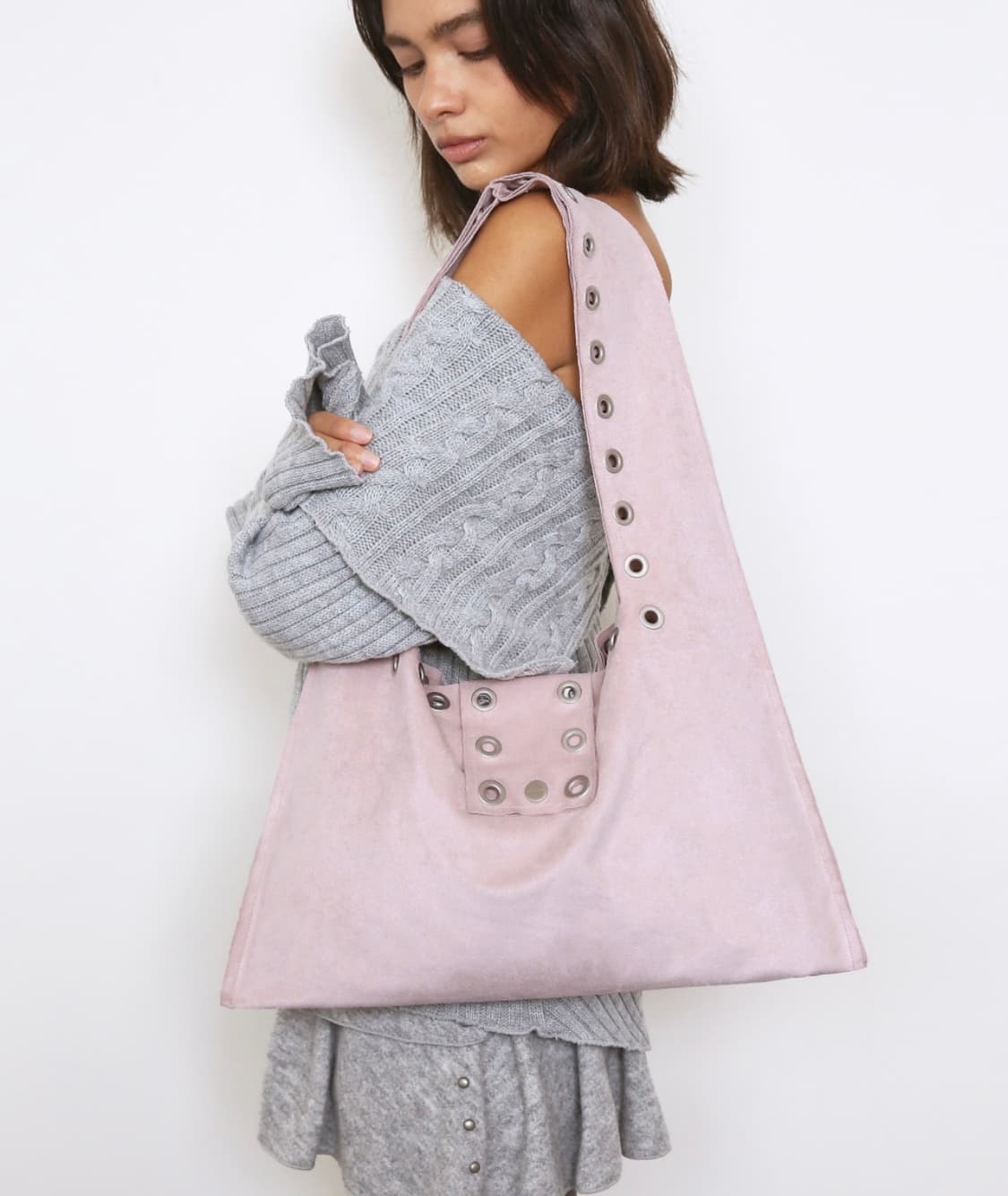 폴리수엠 아일렛 스웨이드 숄더백 상품이미지1