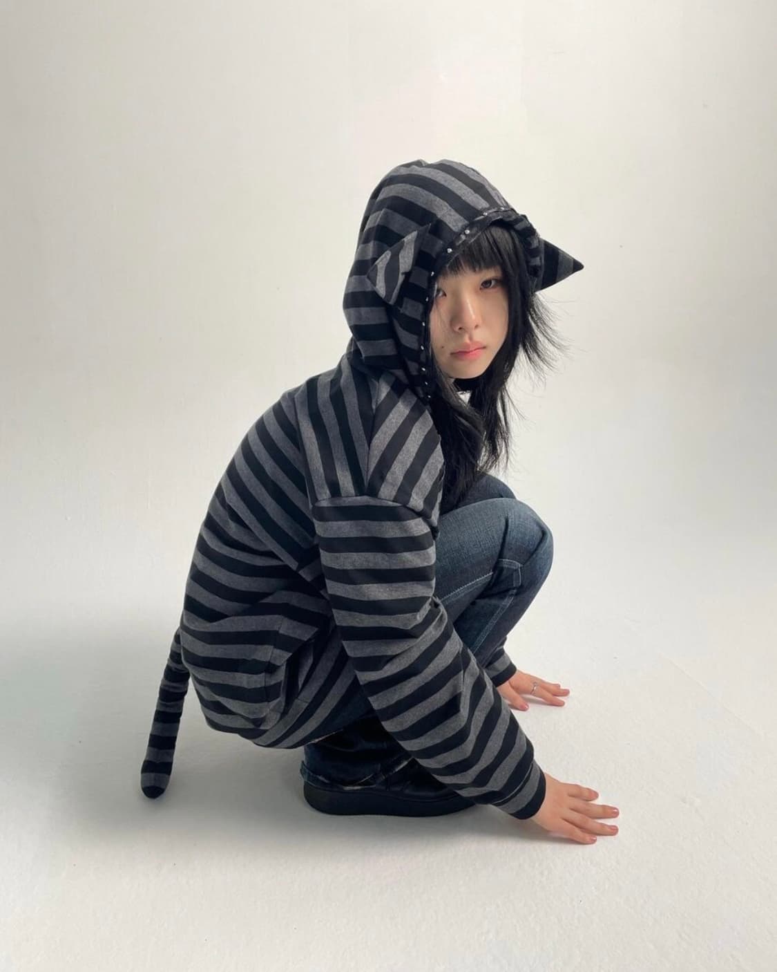 아컨시엘 EMO CAT HOODIE 상품이미지2