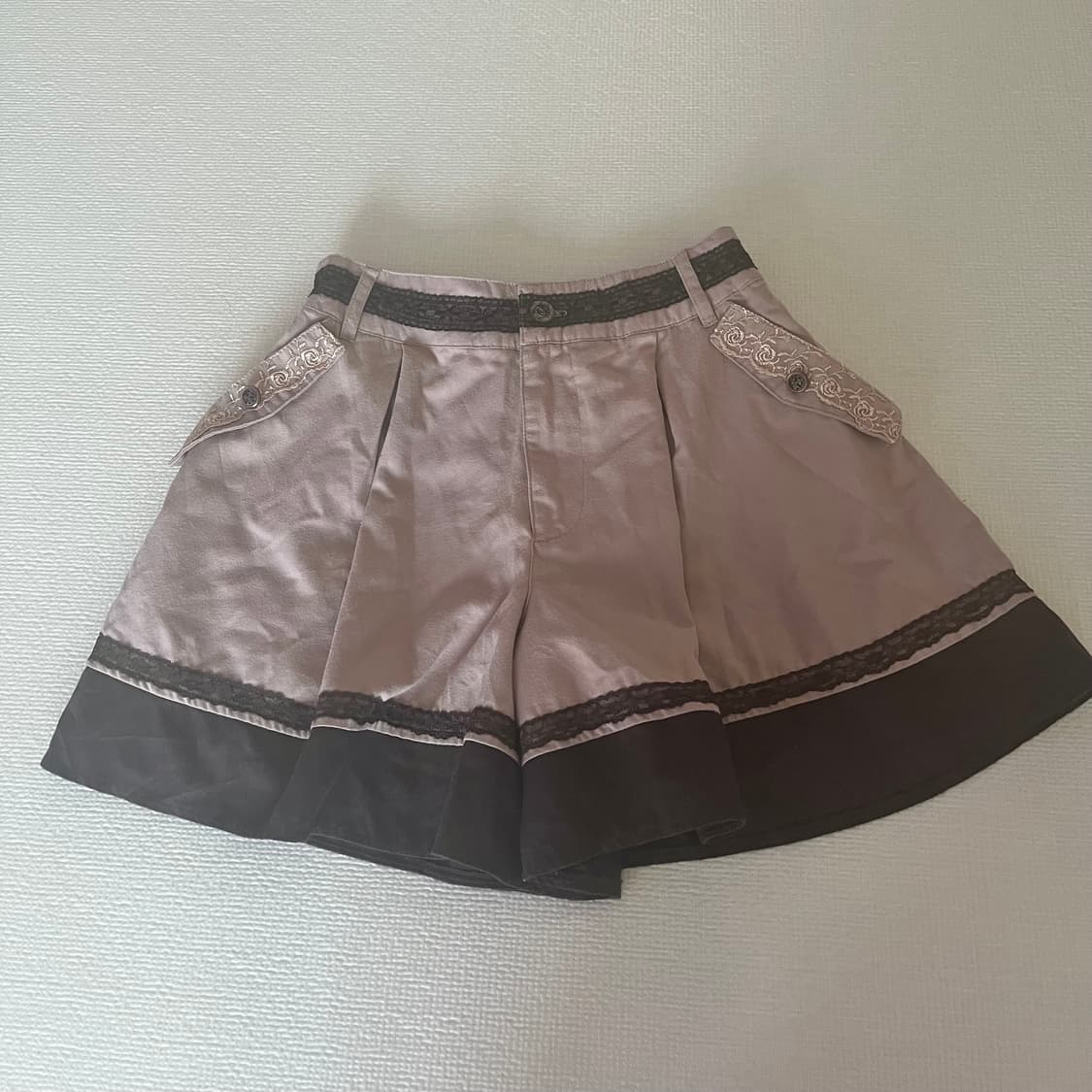Axes femme 딸기초코 큐롯팬츠 반바지 라떼갸루 상품이미지1