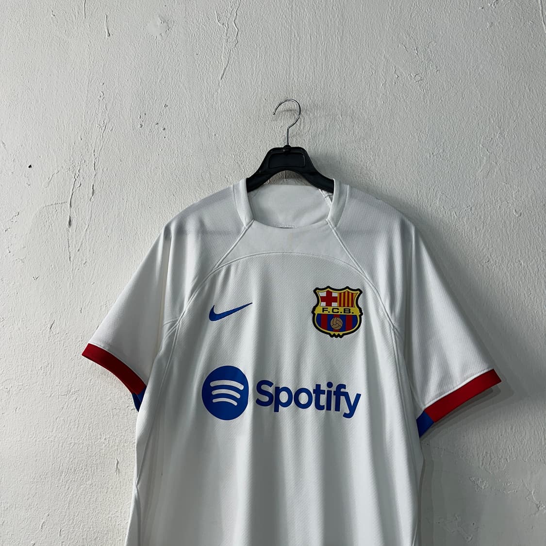 나이키 바르셀로나23-24 어웨이 유니폼 95 상품이미지2