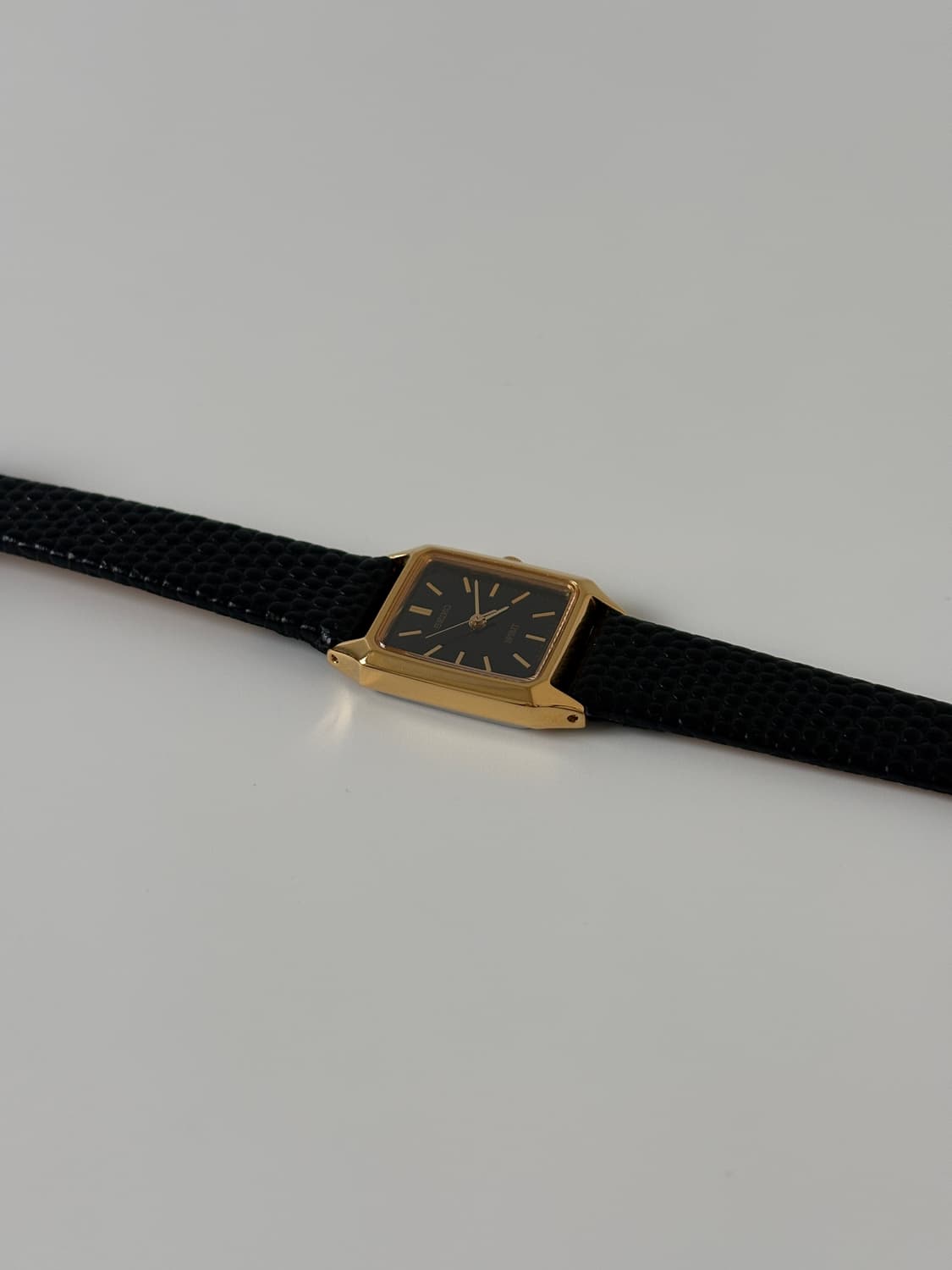 1990s Spirit Black Dial Gold Tank Quartz 상품이미지6