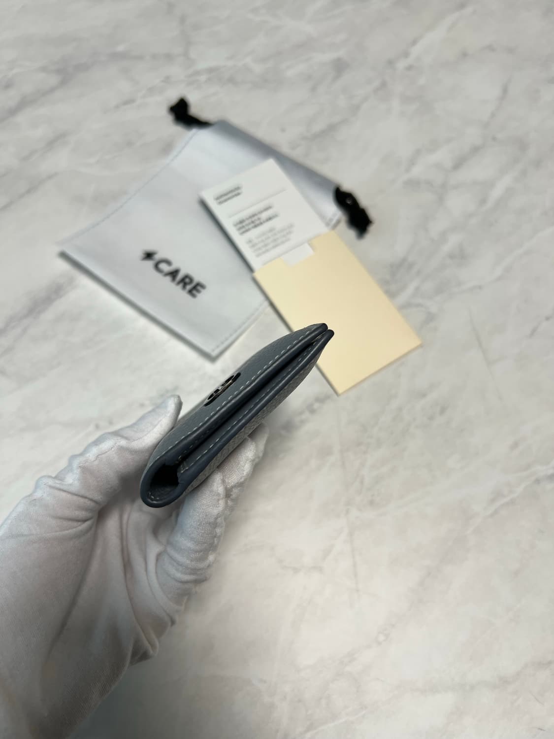 디올 CD 아이콘 버티컬 바이폴드 지갑 상품이미지6