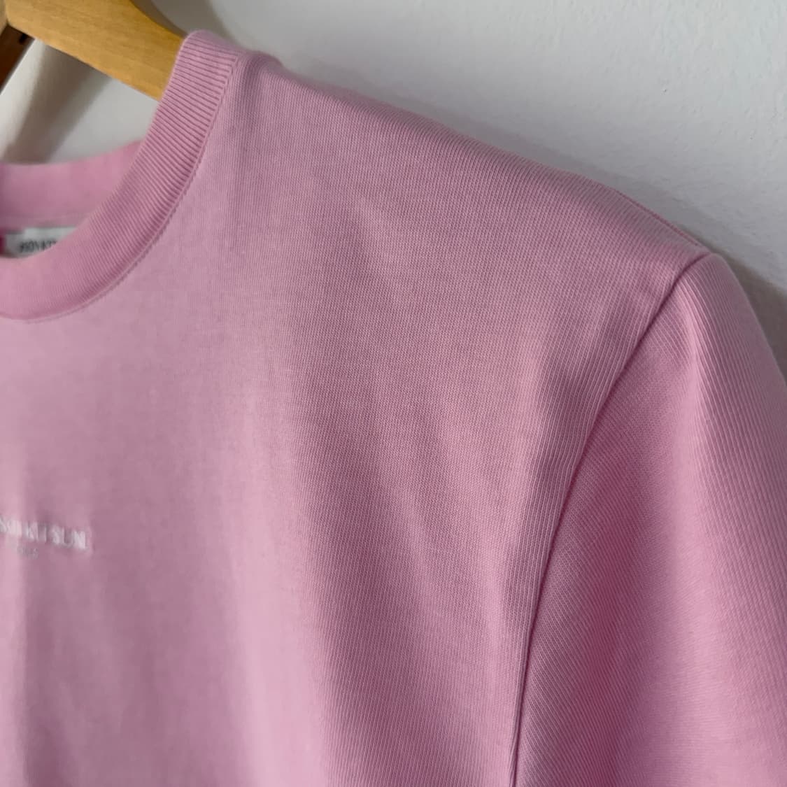 [M] 메종키츠네 로고 크롭 반팔티셔츠 상품이미지3