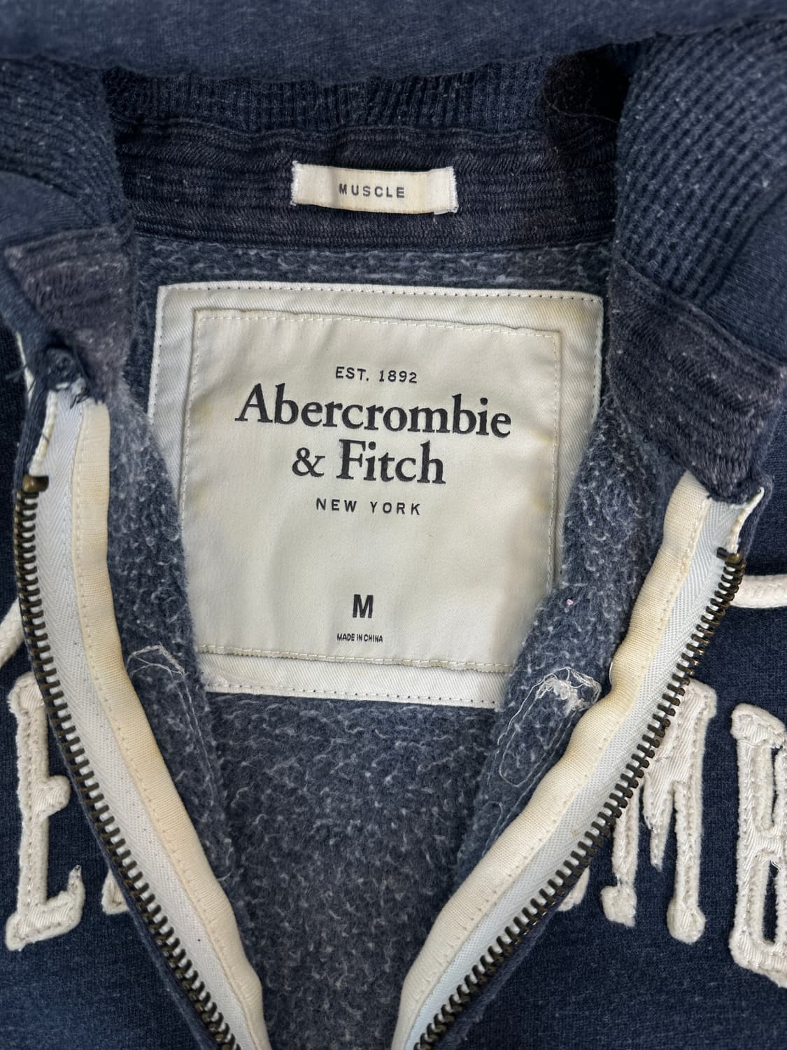 아베크롬비 스펠로고 워싱 후드집업 상품이미지4