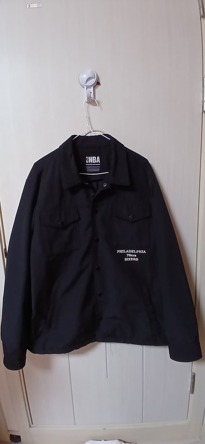 NBA 필라델피아 세븐티식서스 빈티지 스타일의 블랙 코치 재킷(2XL) 상품이미지1