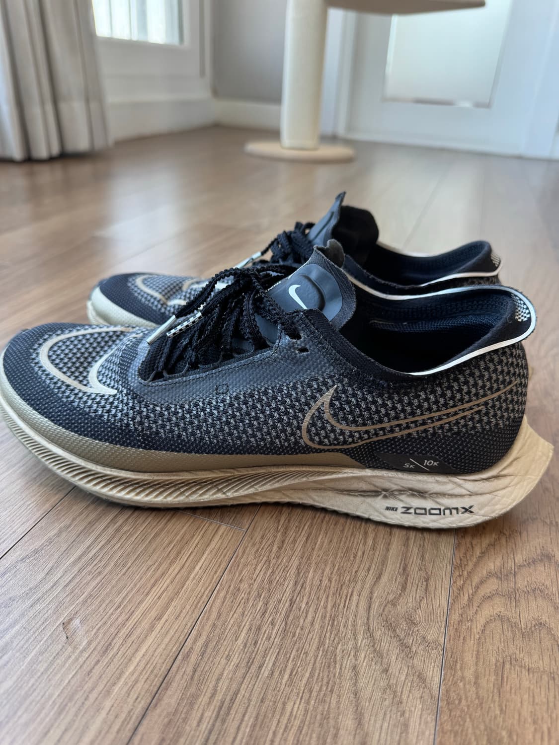 [나이키] ZoomX Streakfly 블랙골드 275 / US9.5 상품이미지3