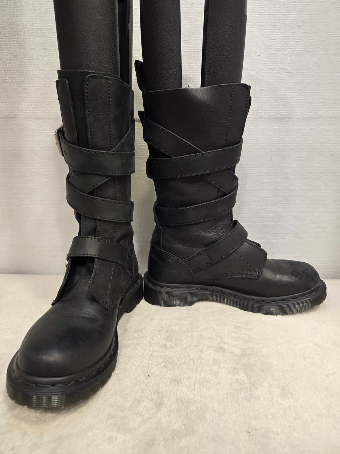 닥터마틴 로렌 블랙 가죽 스트랩 버클 부츠 230 상품이미지5