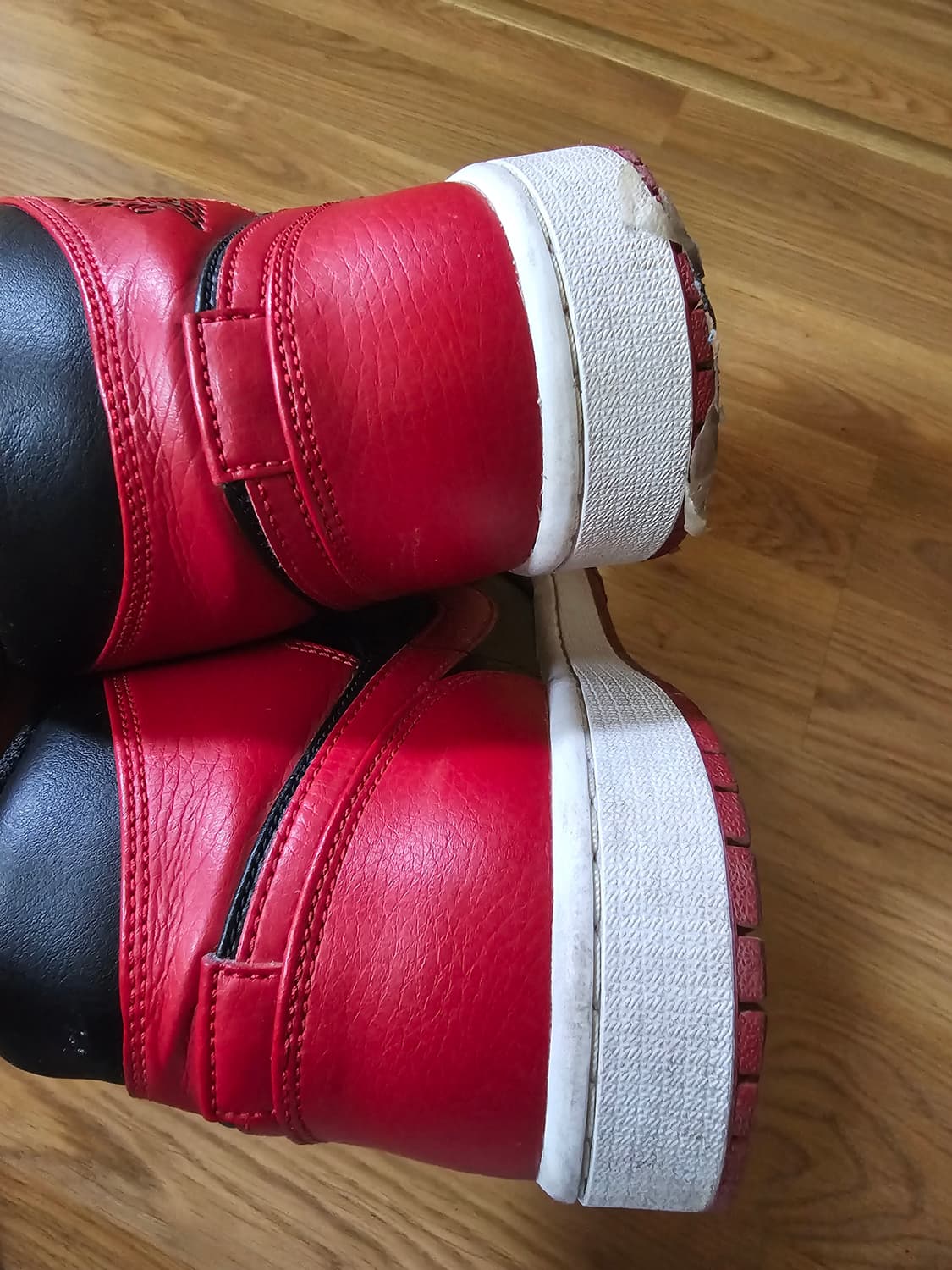 에어조던 1 미드 브레드 270 상품이미지6