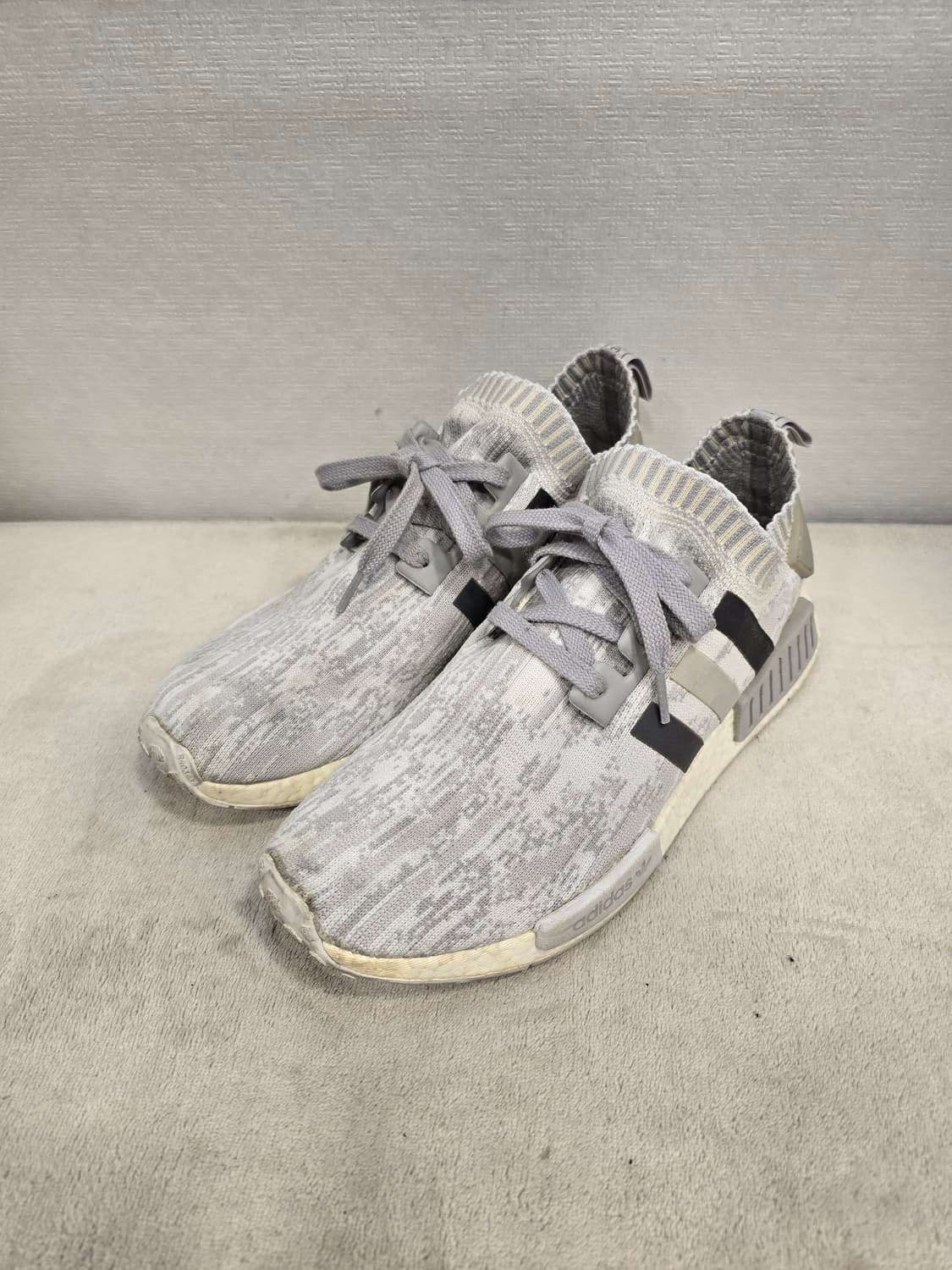 아디다스 NMD R1 운동화 280 상품이미지1