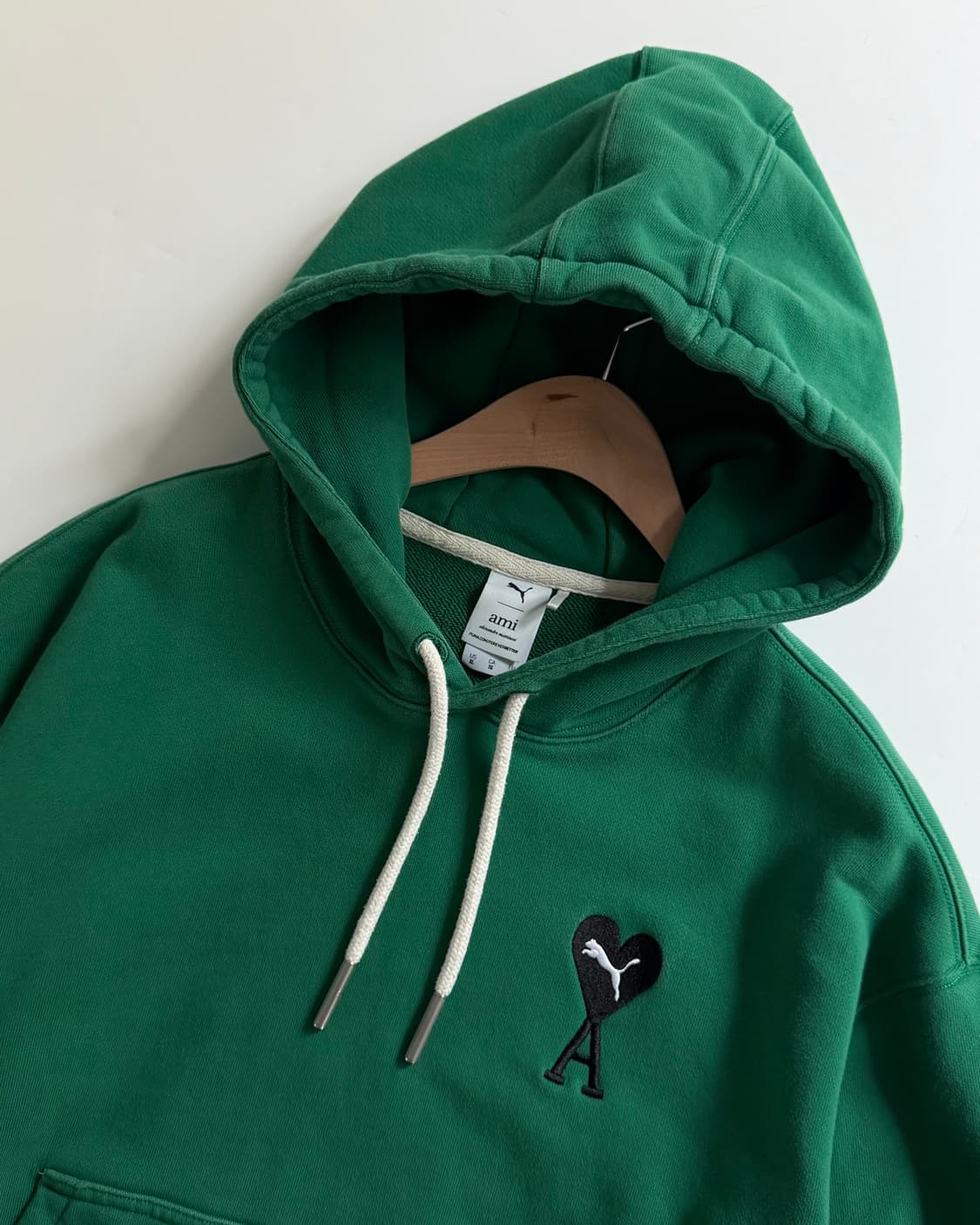 Ami x Puma 아미 x 퓨마 후드티 베르단트그린 컬러 상품이미지2