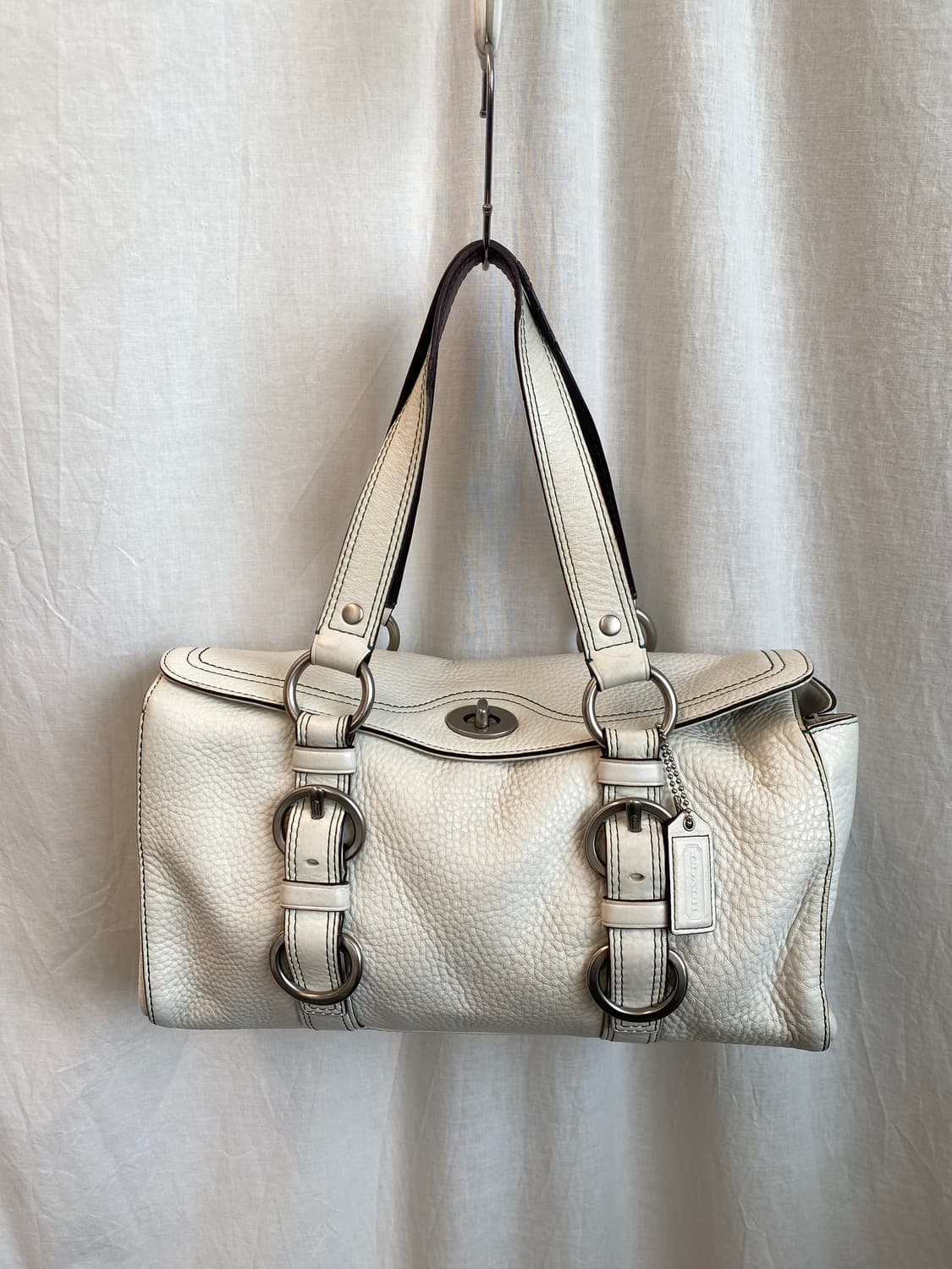 COACH 화이트 토트백 상품이미지1