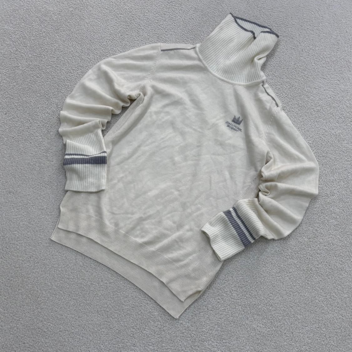 95 장미셸바스키아 터틀넥 니트 0403E 상품이미지1