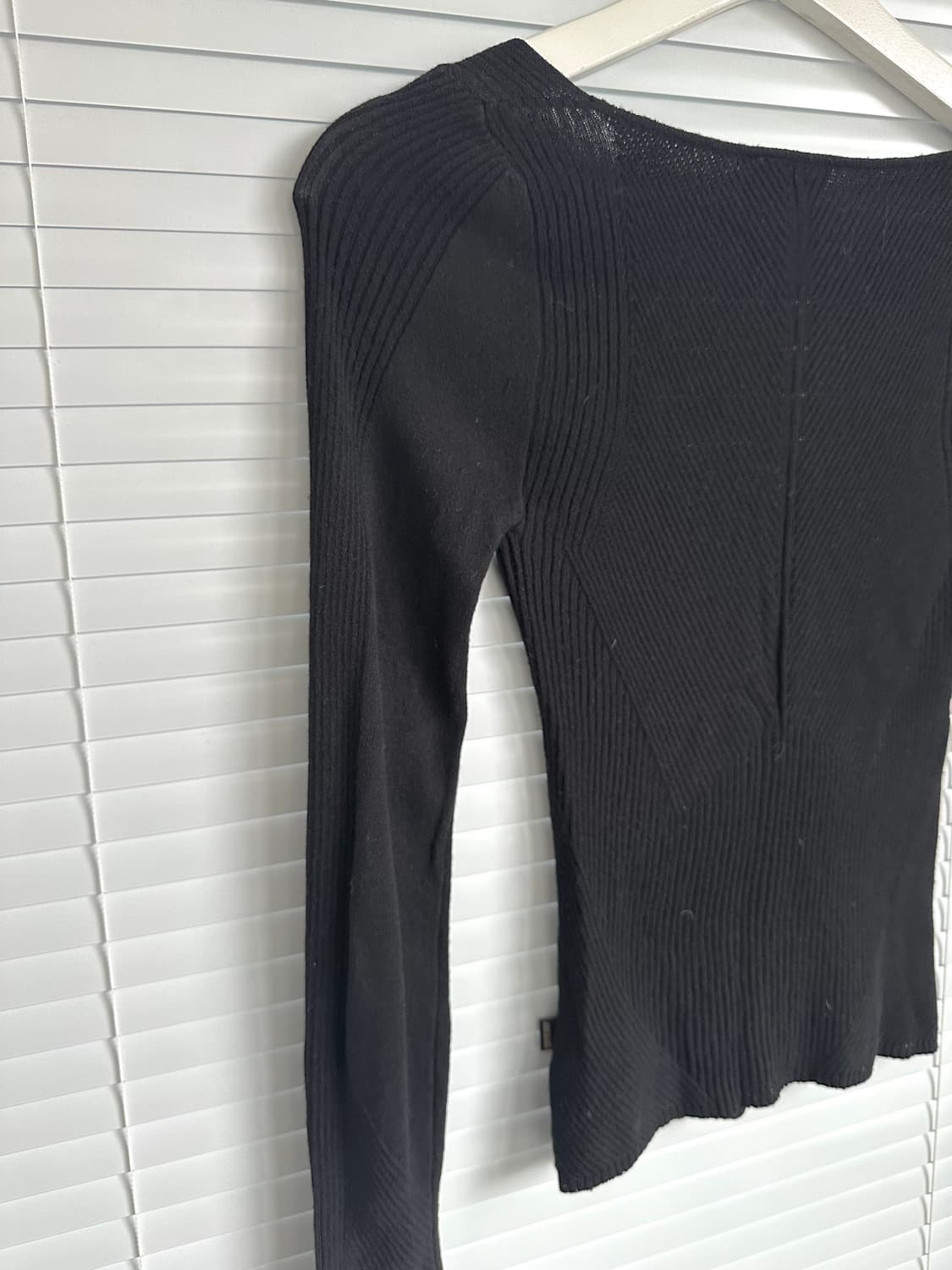 저스트 카발리 2000s 블랙 체인 슬리브 니트 상품이미지6