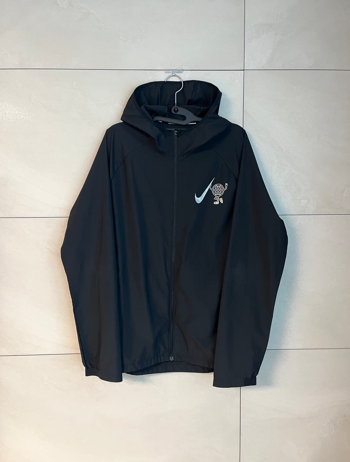 나이키 러닝 바람막이 블랙 (L)  상품이미지1