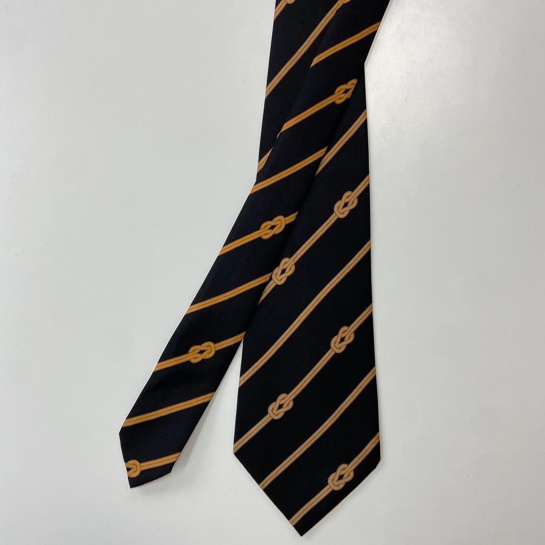 구찌(GUCCI)  명품 정품 넥타이 10.3cm 상품이미지1