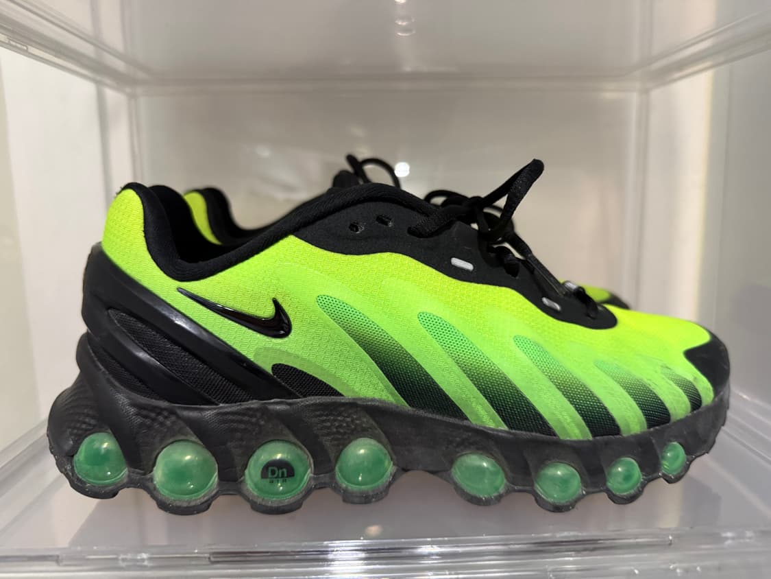 나이키 에어맥스 DN8 블랙 그린 스트라이크 240 상품이미지2