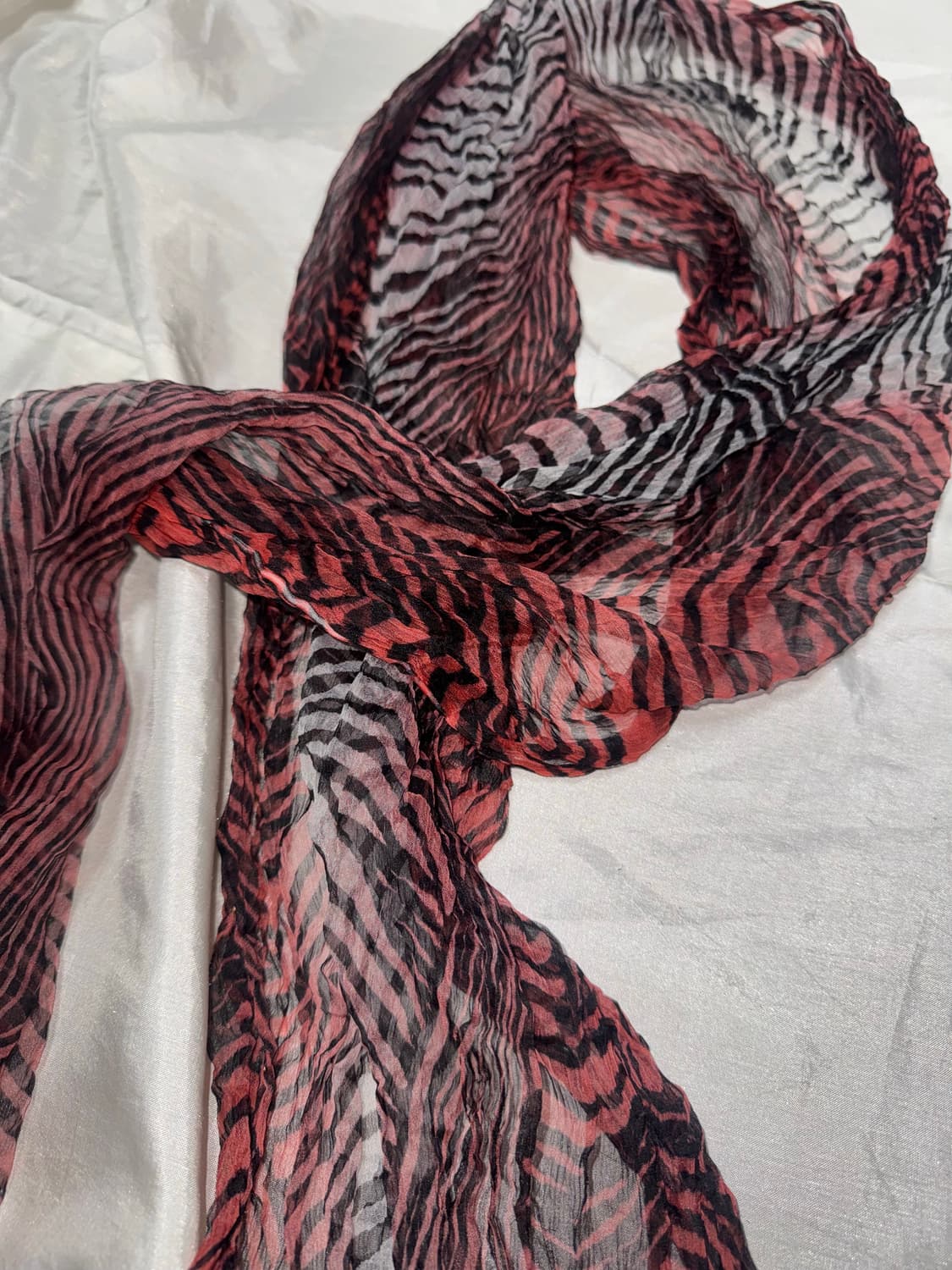 Red color zebra design scarf 상품이미지1