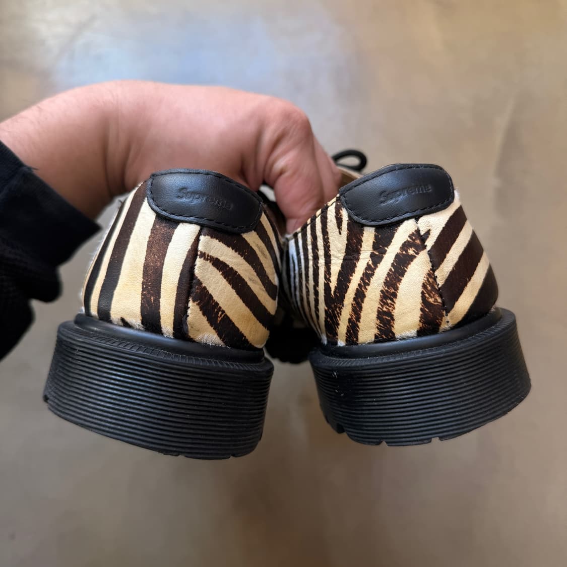 21시즌 슈프림 닥터마틴 송치 지브라  상품이미지6