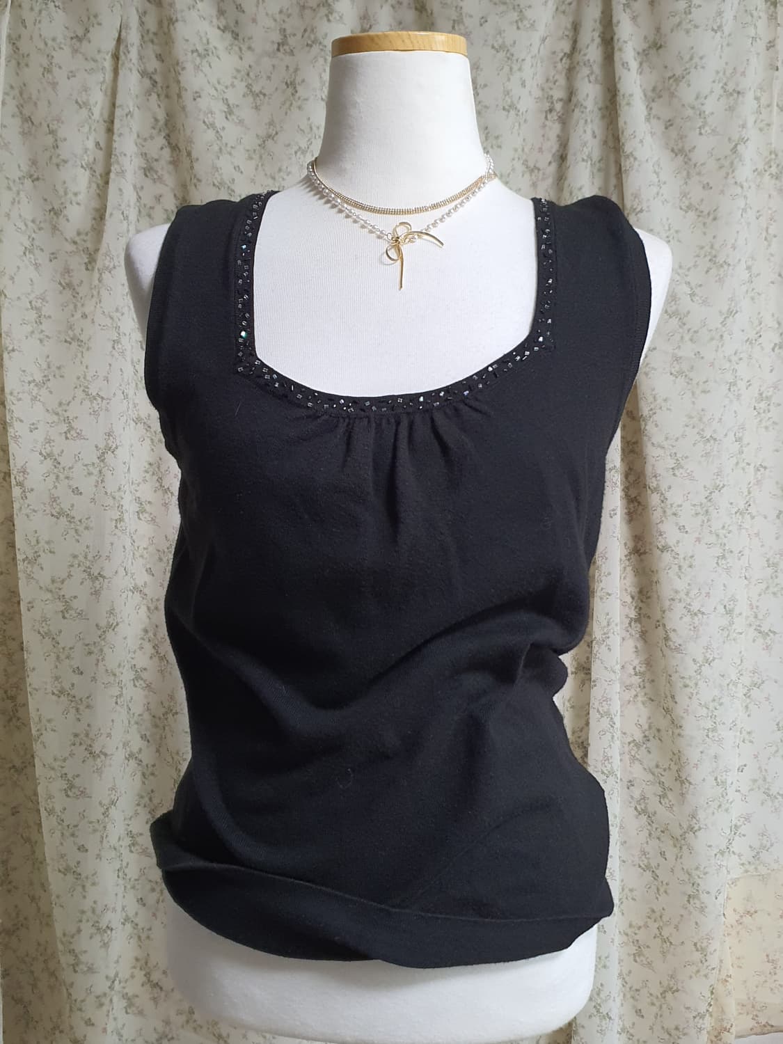 [일본빈티지] 블랙 비즈 캡소매 니트 탑 상품이미지1