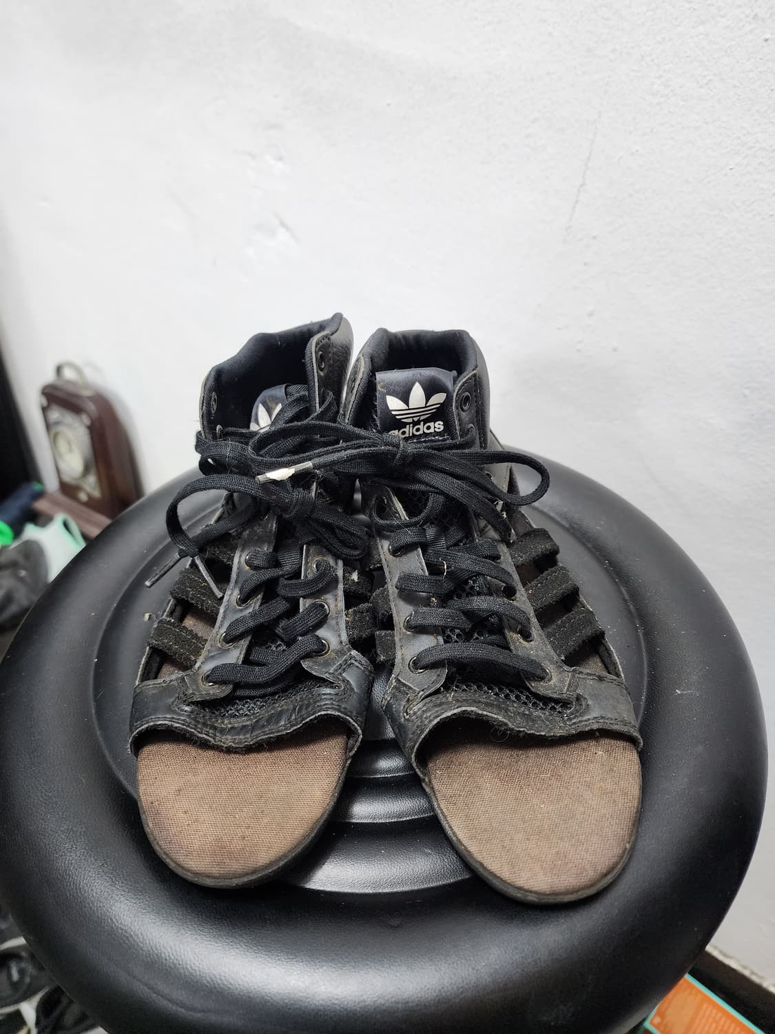 아디다스 빈티지 블랙 하이탑 샌들 상품이미지3